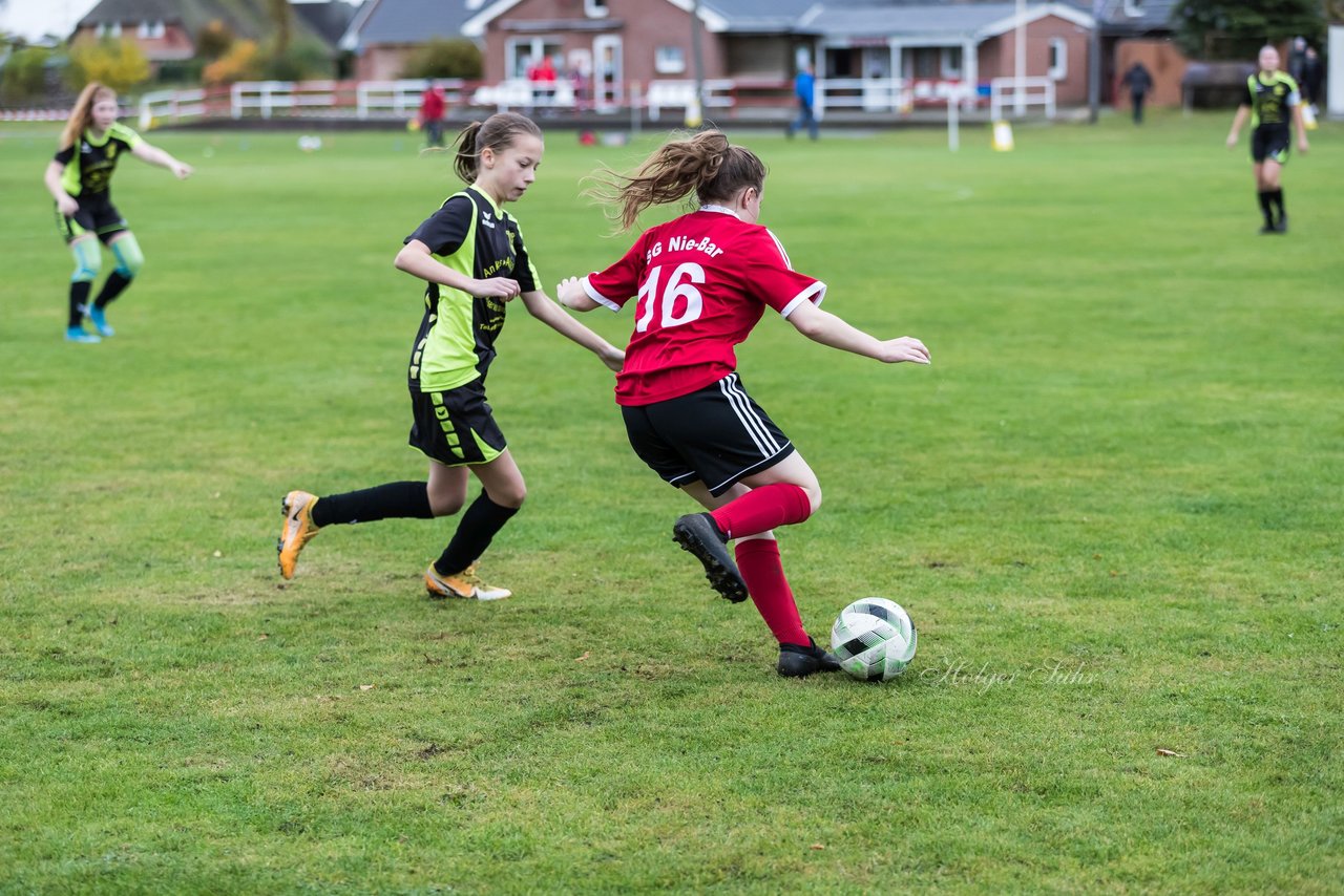 Bild 175 - B-Juniorinnen SG Mittelholstein - SV Frisia 03 Risum-Lindholm : Ergebnis: 1:12